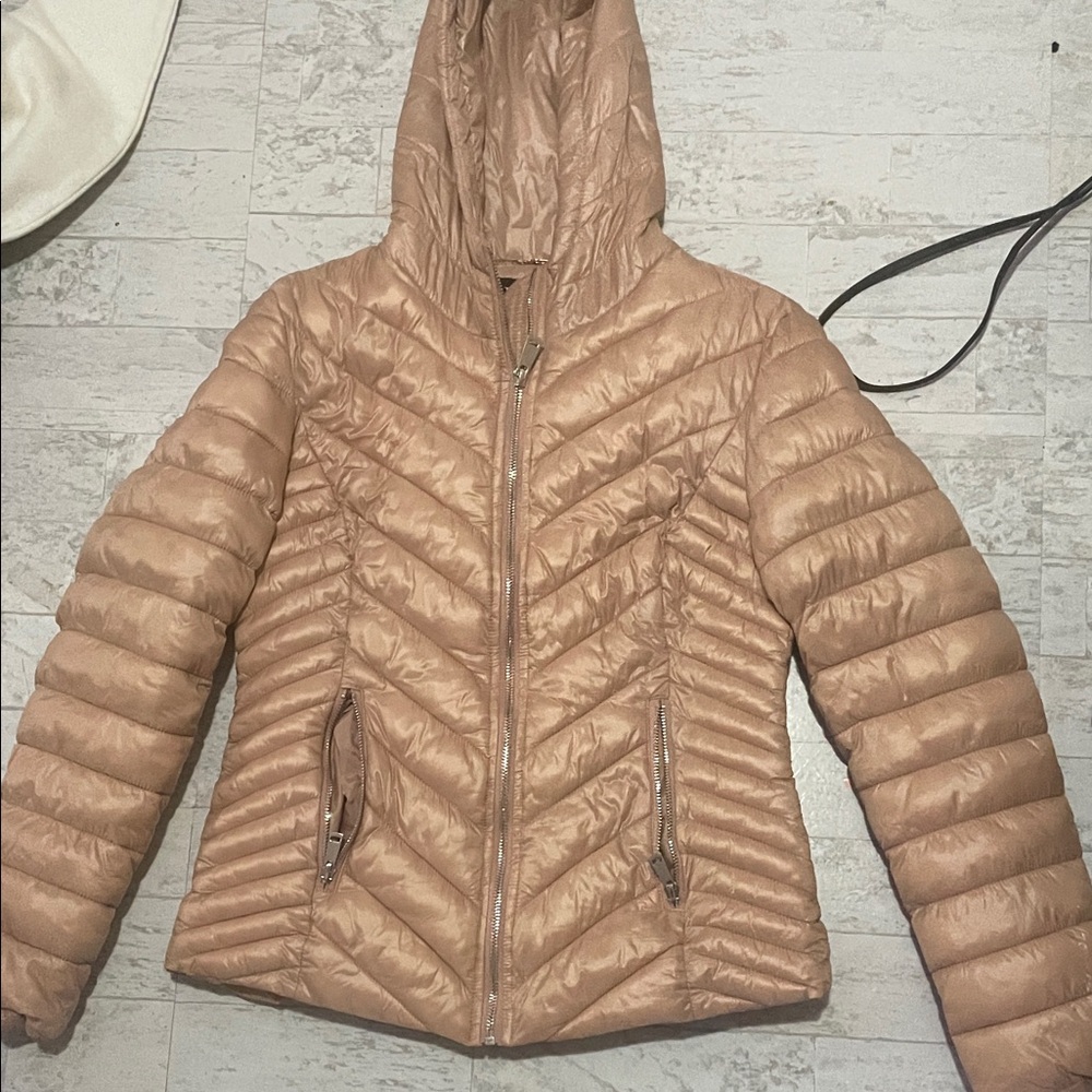 Women's pink puffer Jacket